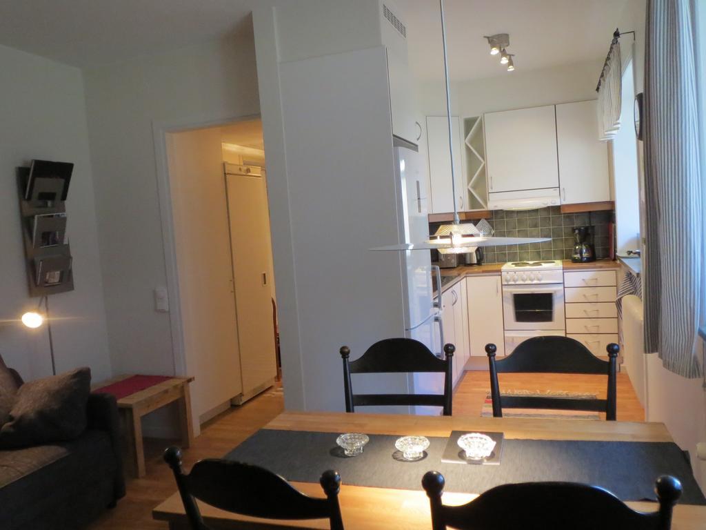Areguiderna - Bubblans Laegenheter Are Torg Apartment Room photo